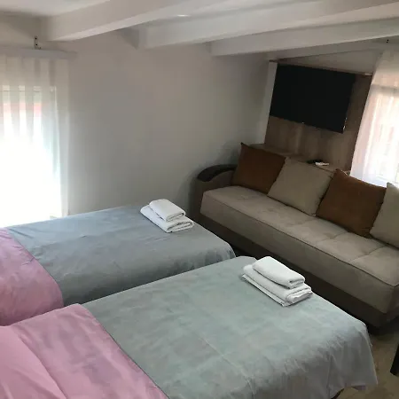 Apartment Centar Bruno *