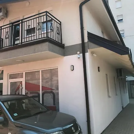 Апартаменты Centar Bruno Нови-Пазар